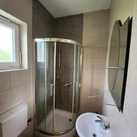 5 * Sarajevo